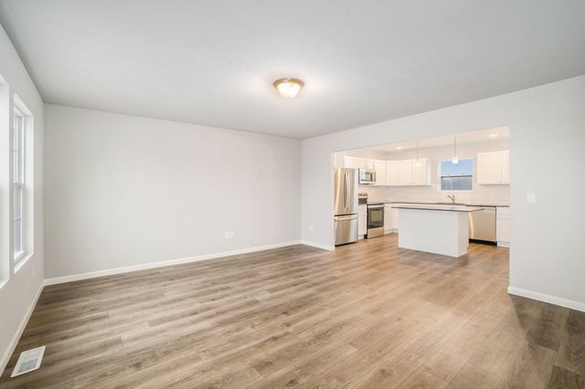 13726 Oasis Avenue, Holland Twp, MI 49424