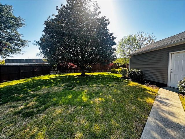 1323 W Norcova DR, Norfolk, VA 23502