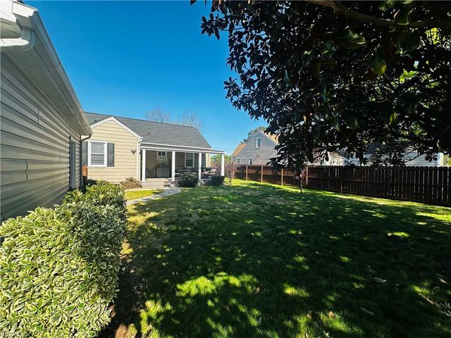 1323 W Norcova DR, Norfolk, VA 23502