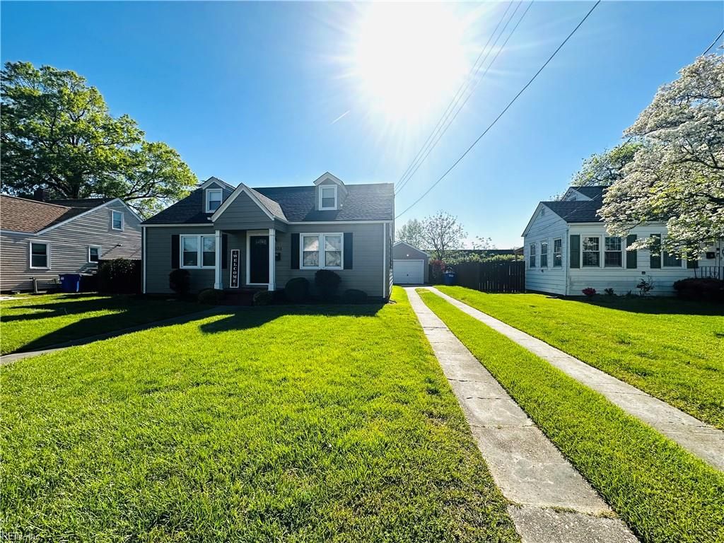 1323 W Norcova DR, Norfolk, VA 23502