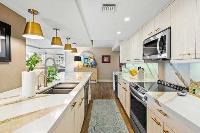 3250 S Ocean Boulevard 206s, Palm Beach, FL 33480