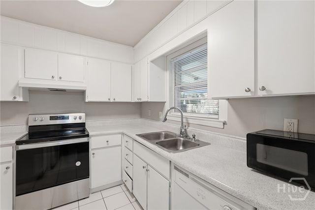 2 La Brea Boulevard, Savannah, GA 31419