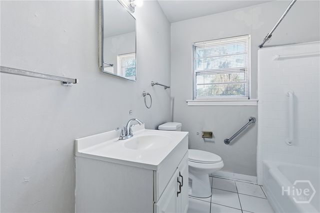 2 La Brea Boulevard, Savannah, GA 31419