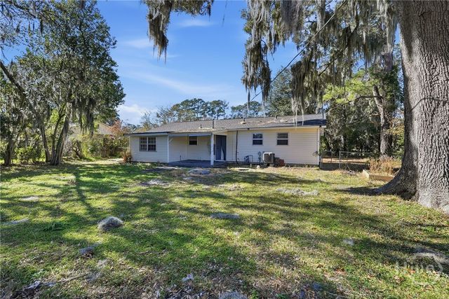 2 La Brea Boulevard, Savannah, GA 31419