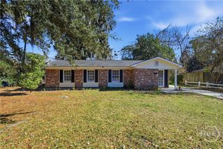 2 La Brea Boulevard, Savannah, GA 31419