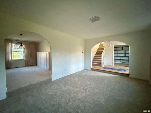 317 S Lu Court, Carbondale, IL 62901