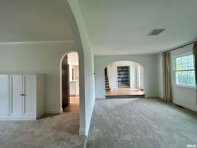 317 S Lu Court, Carbondale, IL 62901