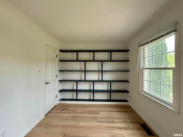 317 S Lu Court, Carbondale, IL 62901