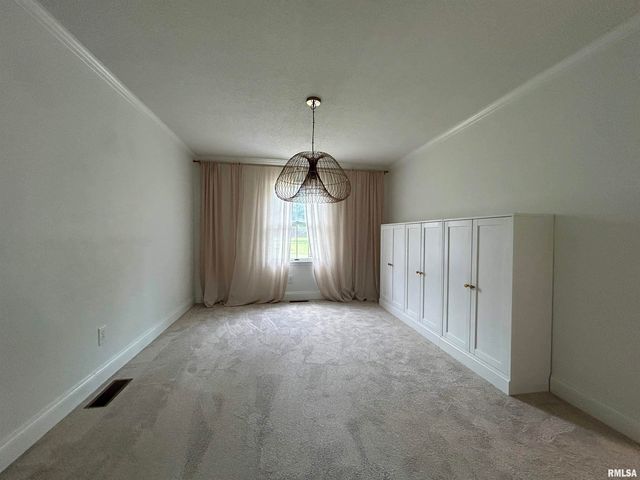 317 S Lu Court, Carbondale, IL 62901