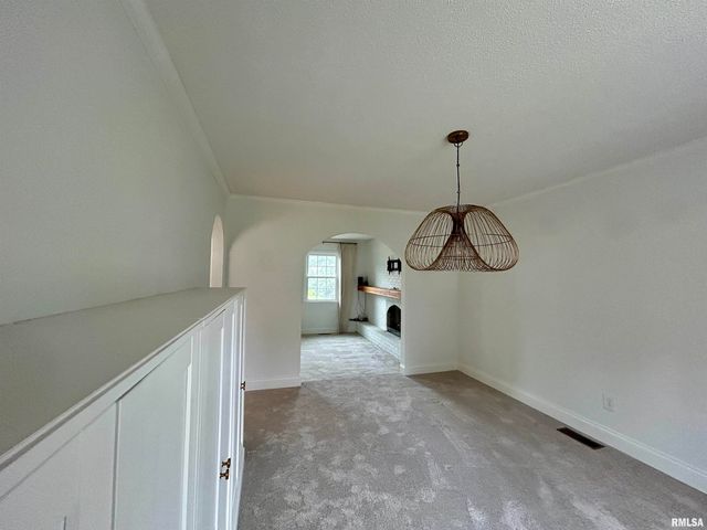 317 S Lu Court, Carbondale, IL 62901