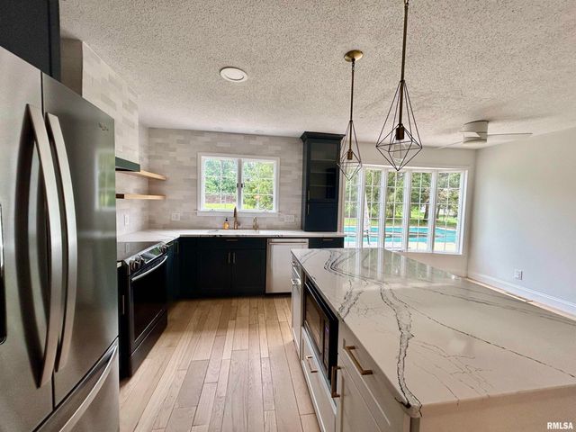 317 S Lu Court, Carbondale, IL 62901