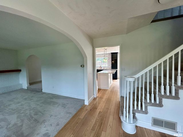 317 S Lu Court, Carbondale, IL 62901