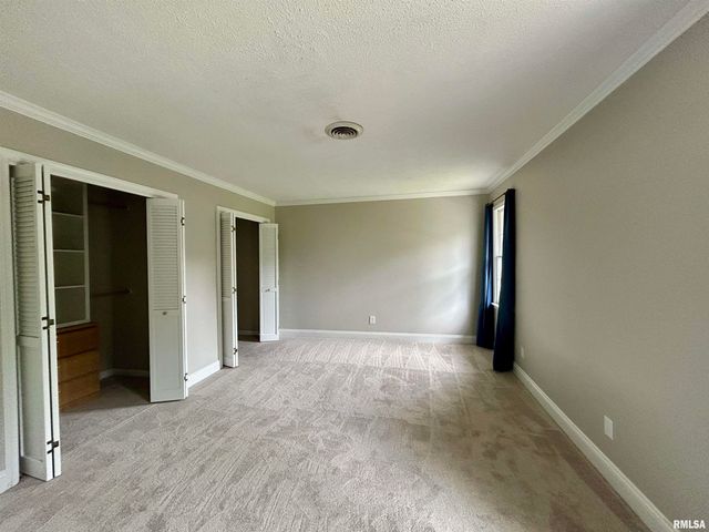 317 S Lu Court, Carbondale, IL 62901