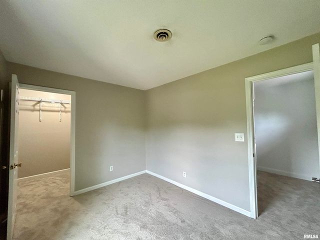 317 S Lu Court, Carbondale, IL 62901