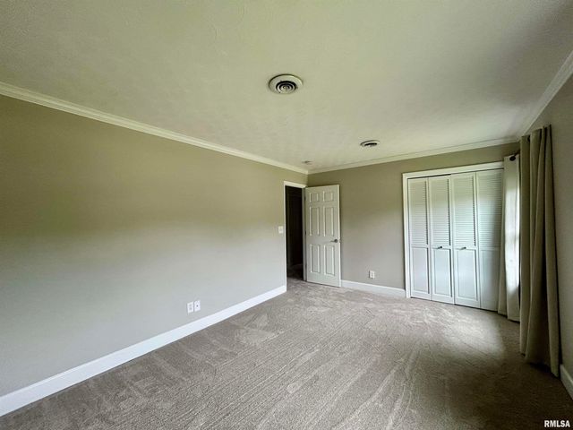 317 S Lu Court, Carbondale, IL 62901