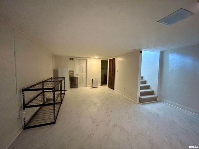 317 S Lu Court, Carbondale, IL 62901