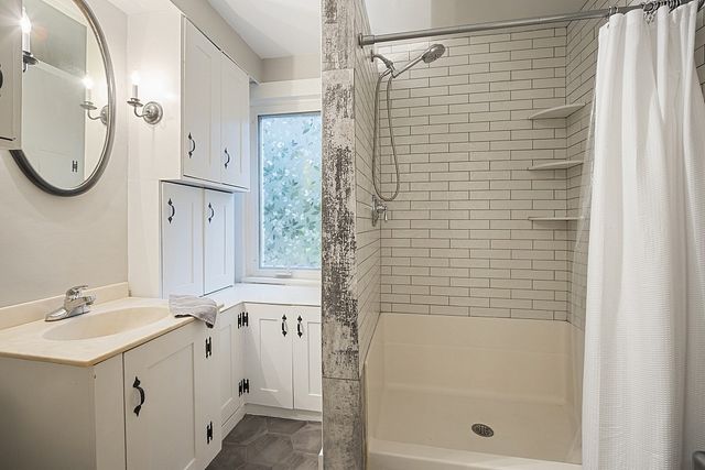200 Lake Rd, Ashburnham, MA 01430