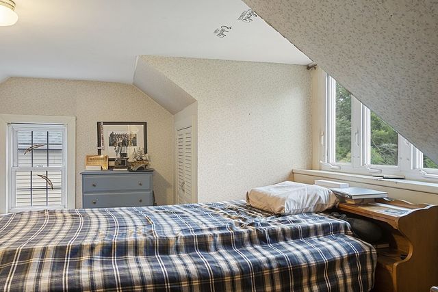 200 Lake Rd, Ashburnham, MA 01430