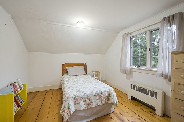 200 Lake Rd, Ashburnham, MA 01430