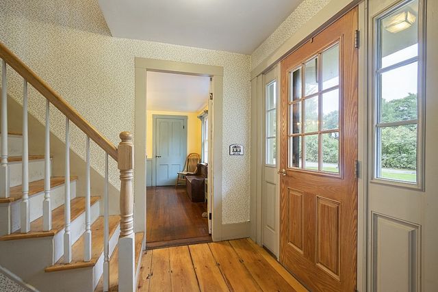 200 Lake Rd, Ashburnham, MA 01430
