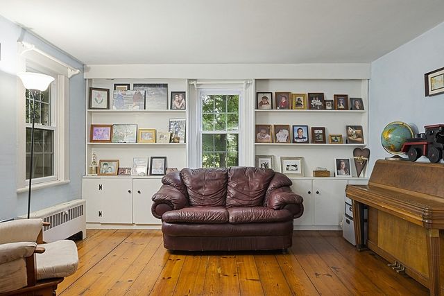 200 Lake Rd, Ashburnham, MA 01430
