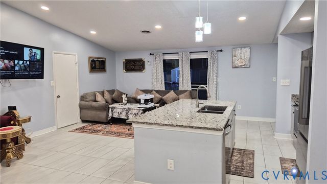 16 Moorwood Ridge Dr, North Chesterfield, VA 23236