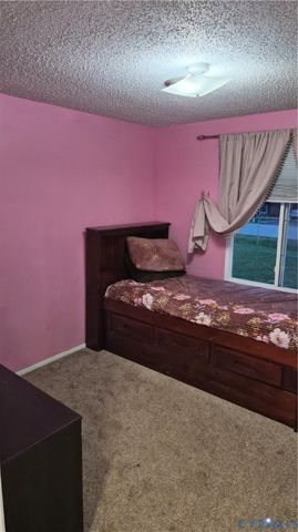 16 Moorwood Ridge Dr, North Chesterfield, VA 23236