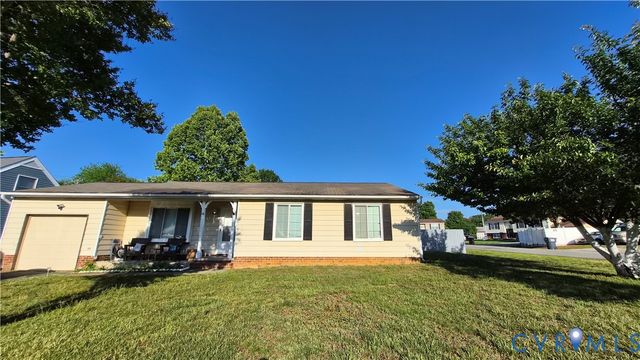 16 Moorwood Ridge Dr, North Chesterfield, VA 23236