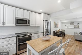 8901 BATTERY PL #34, Bethesda, MD 20814