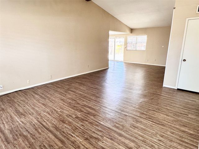 1613 Squire Court, Grand Prairie, TX 75051