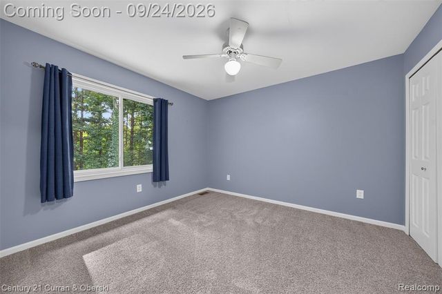 1230 Cottonwood Street, Lake Orion, MI 48360