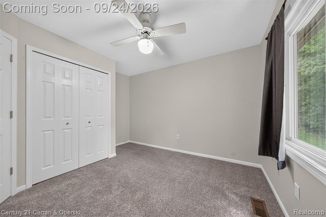 1230 Cottonwood Street, Lake Orion, MI 48360