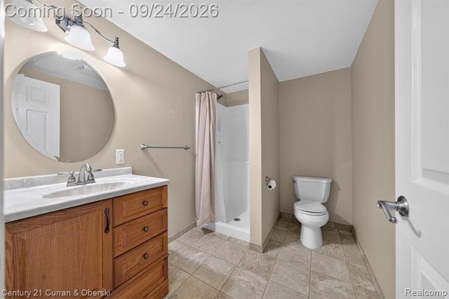 1230 Cottonwood Street, Lake Orion, MI 48360