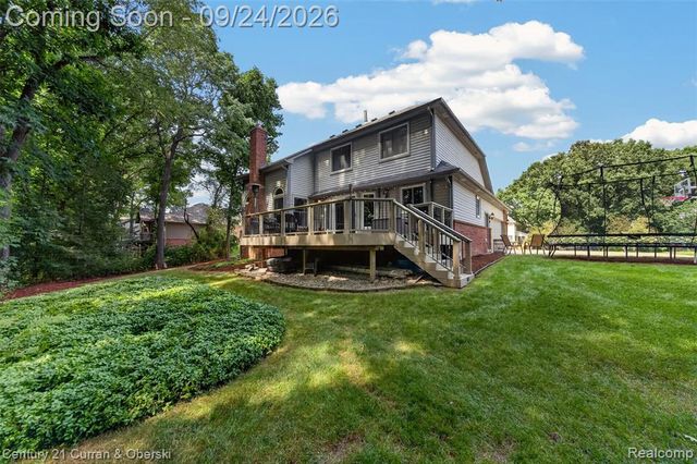 1230 Cottonwood Street, Lake Orion, MI 48360