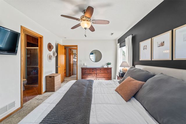 445 Boulder Ridge Court, Pleasant Hill, IA 50327