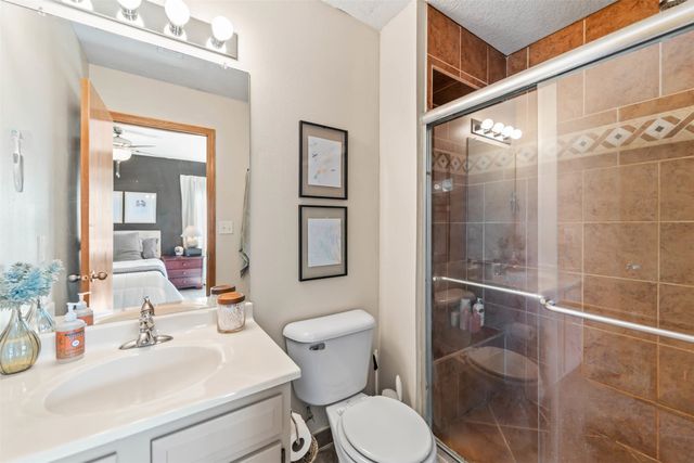 445 Boulder Ridge Court, Pleasant Hill, IA 50327