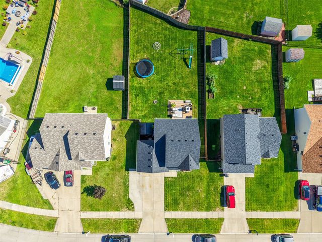 445 Boulder Ridge Court, Pleasant Hill, IA 50327
