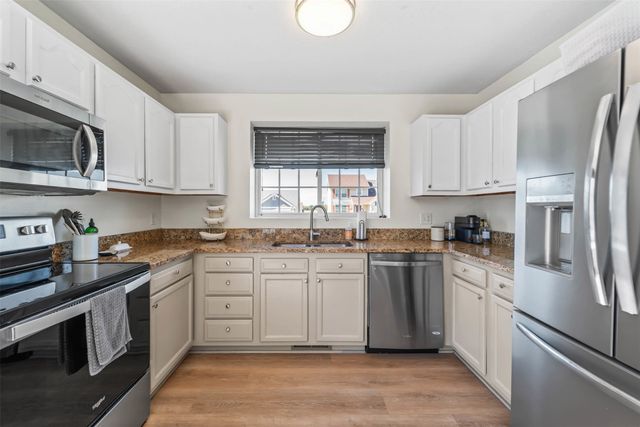 445 Boulder Ridge Court, Pleasant Hill, IA 50327