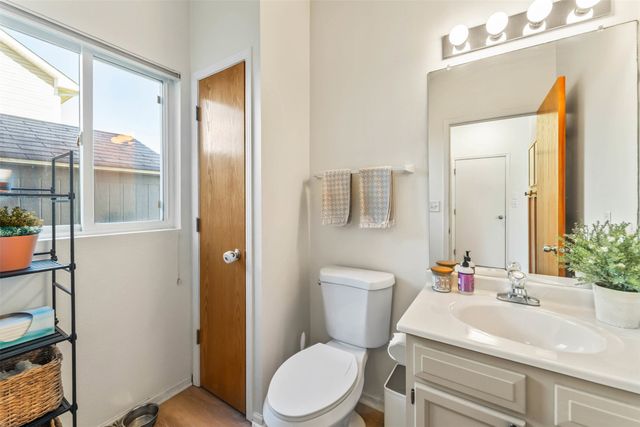 445 Boulder Ridge Court, Pleasant Hill, IA 50327