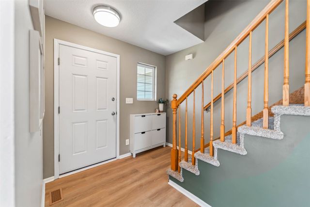 445 Boulder Ridge Court, Pleasant Hill, IA 50327