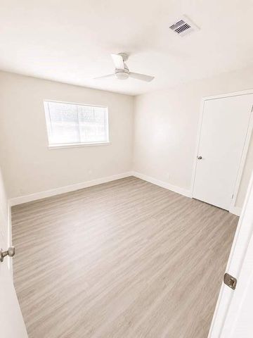 17150 Port O Call Street, Crosby, TX 77532