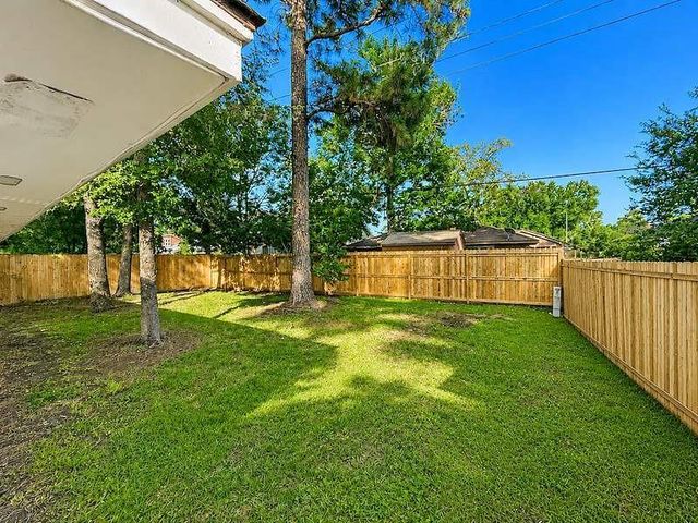17150 Port O Call Street, Crosby, TX 77532