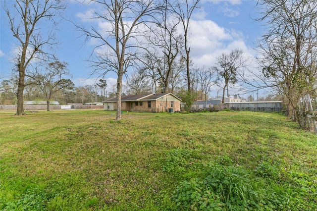 26790 Burning Tree, New Caney, TX 77357