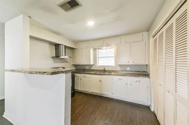 26790 Burning Tree, New Caney, TX 77357