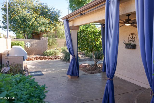 2323 E PEACH TREE Drive, Chandler, AZ 85249