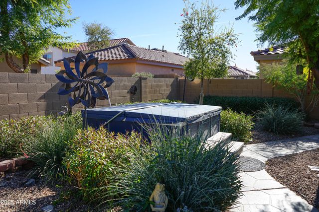 2323 E PEACH TREE Drive, Chandler, AZ 85249