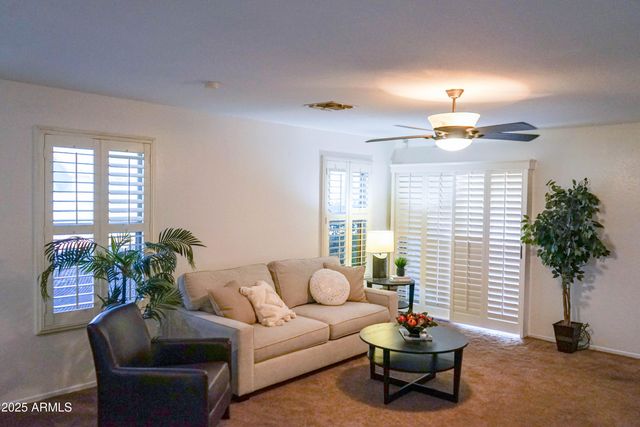 2323 E PEACH TREE Drive, Chandler, AZ 85249