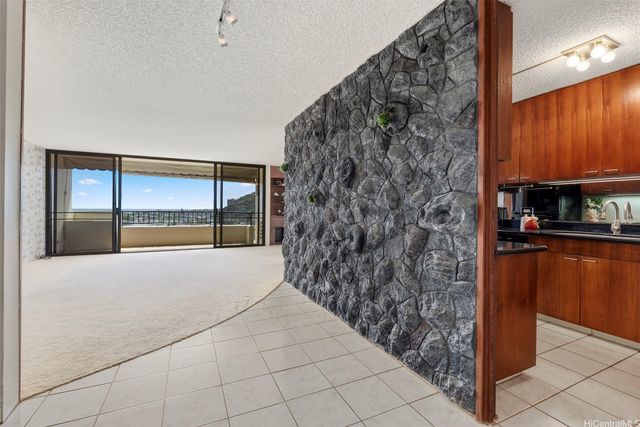6750 Hawaii Kai Drive 805, Honolulu, HI 96825