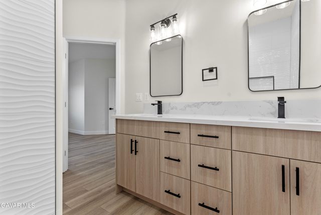 8633 Hickory Drive, California City, CA 93505