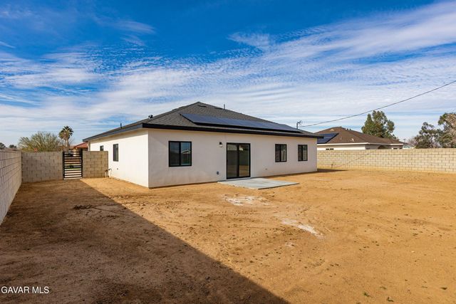 8633 Hickory Drive, California City, CA 93505